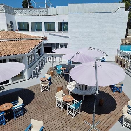 Nereus Hotel Paphos Ngoại thất bức ảnh