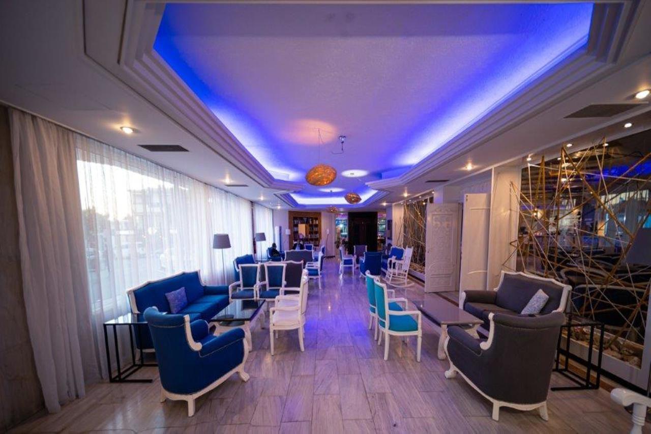 Nereus Hotel Paphos Ngoại thất bức ảnh