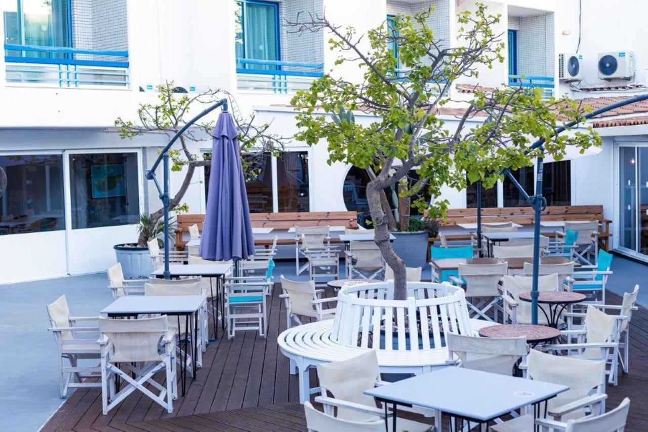 Nereus Hotel Paphos Ngoại thất bức ảnh