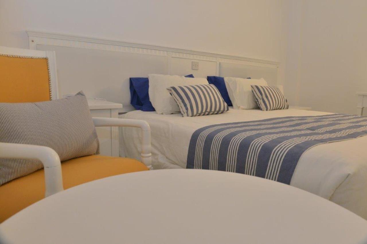 Nereus Hotel Paphos Ngoại thất bức ảnh