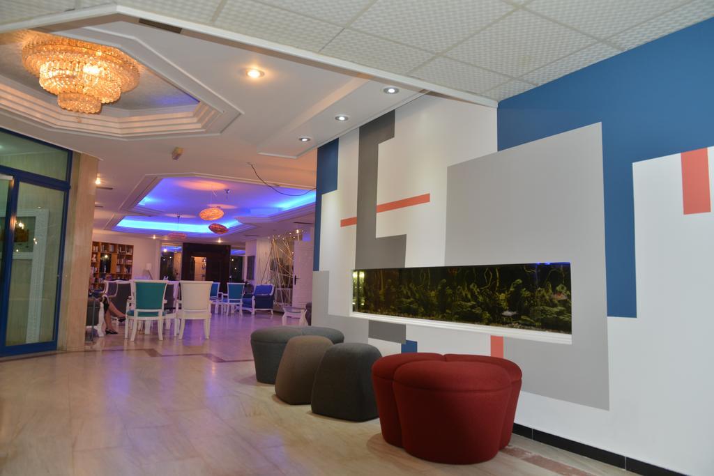 Nereus Hotel Paphos Ngoại thất bức ảnh